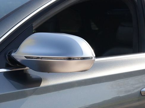 Used 2016 Audi S8 4.0T w/ Driver Assistance Package image 19