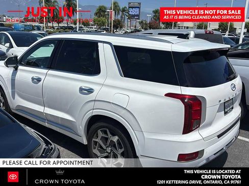 Used 2022 Hyundai Palisade Calligraphy w/ Winter Package FWD image 5