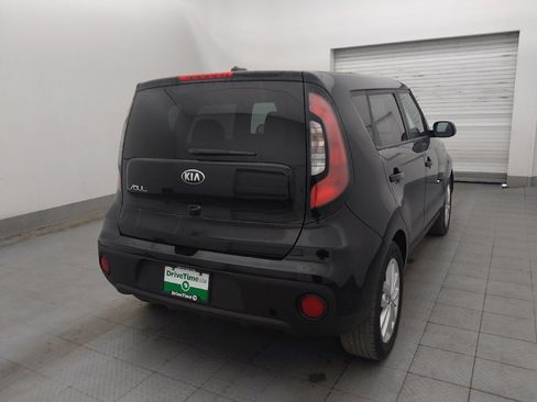 Used 2019 Kia Soul + FWD image 9