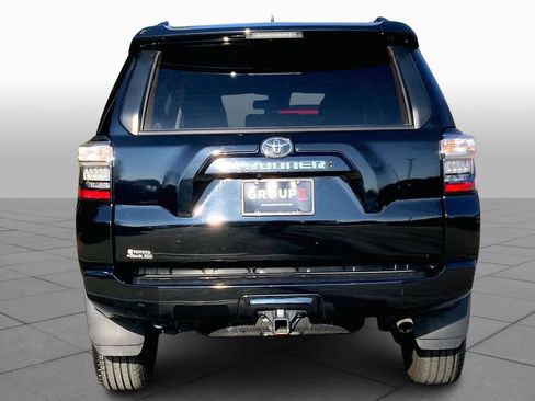 Used 2024 Toyota 4Runner SR5 Premium image 5