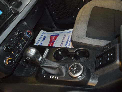 Used 2023 Ford Bronco 4-Door AWD/4WD image 20