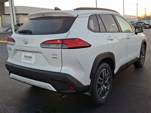 New 2026 Toyota Corolla Cross XLE image 5