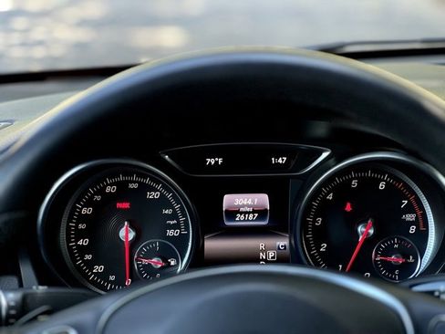 Used 2019 Mercedes-Benz CLA 250 image 42