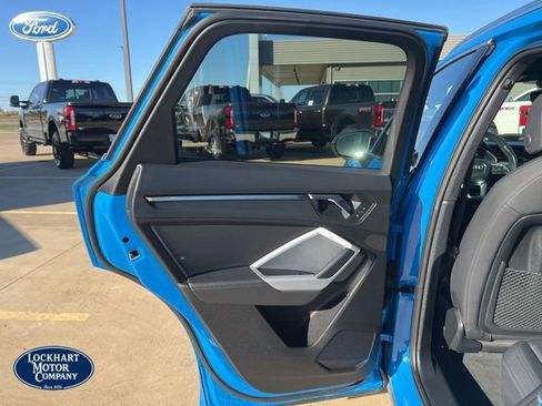 Used 2023 Audi Q3 2.0T Premium image 13