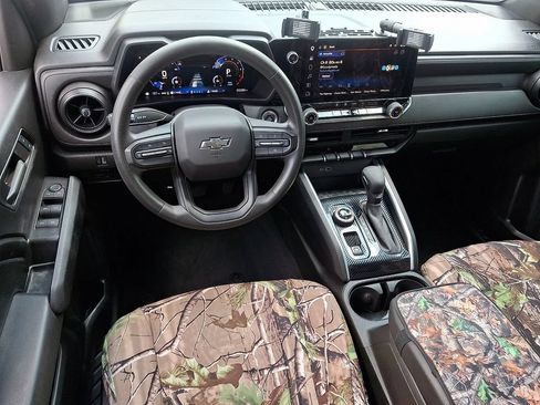 Used 2024 Chevrolet Colorado Trail Boss w/ LPO, Dark Essentials Package AWD/4WD image 2