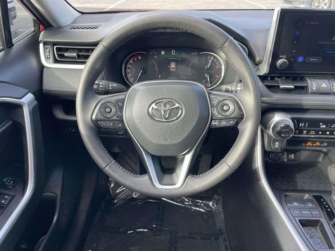 Used 2023 Toyota RAV4 XLE Premium image 26