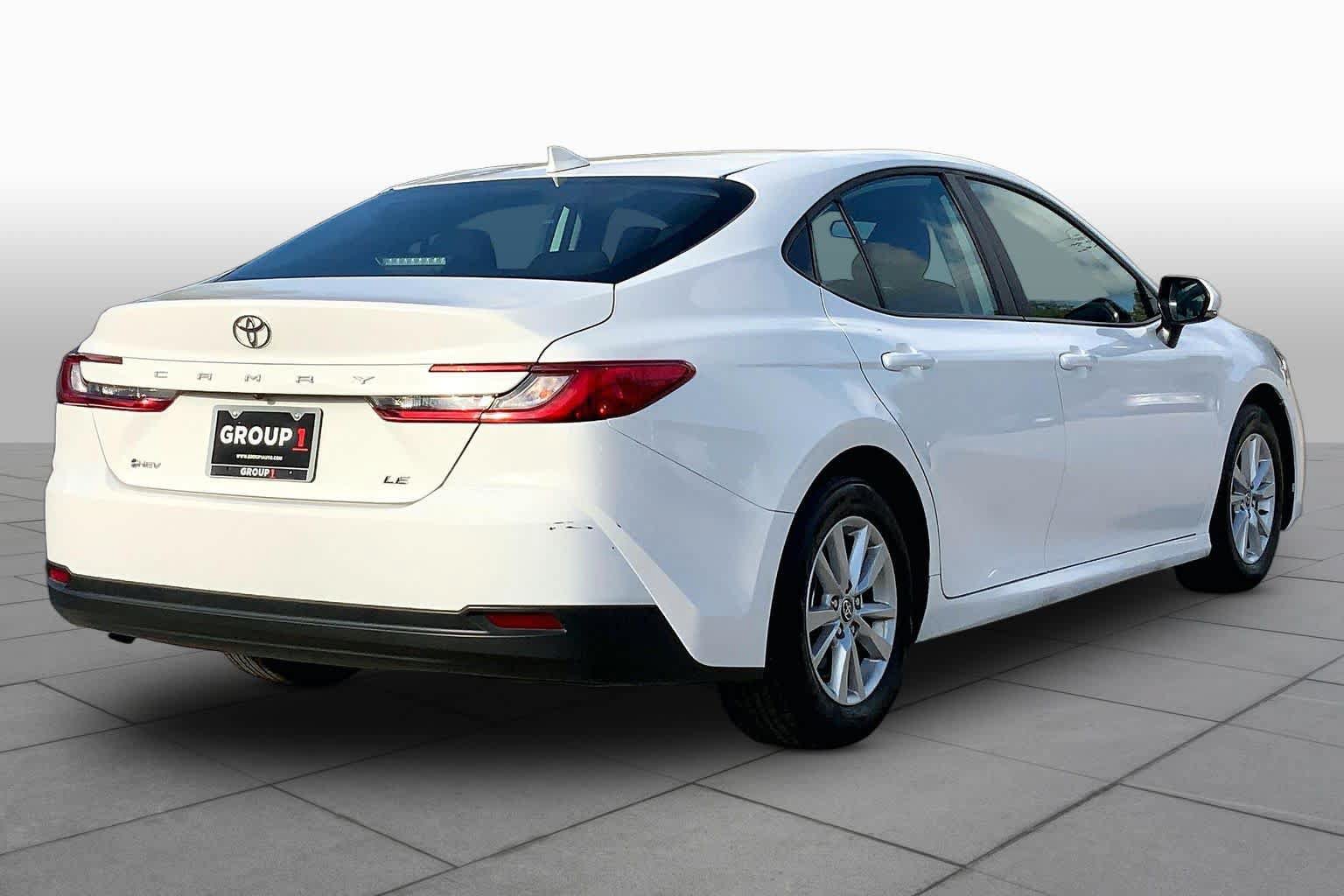Used 2025 Toyota Camry LE FWD image 13