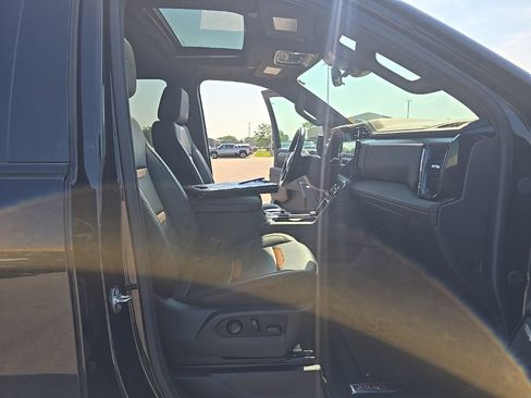Used 2026 GMC Sierra 2500 AT4 w/ AT4 Premium Plus Package AWD/4WD image 16