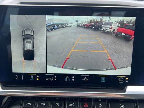 Used 2022 Chevrolet Silverado 1500 High Country image 12