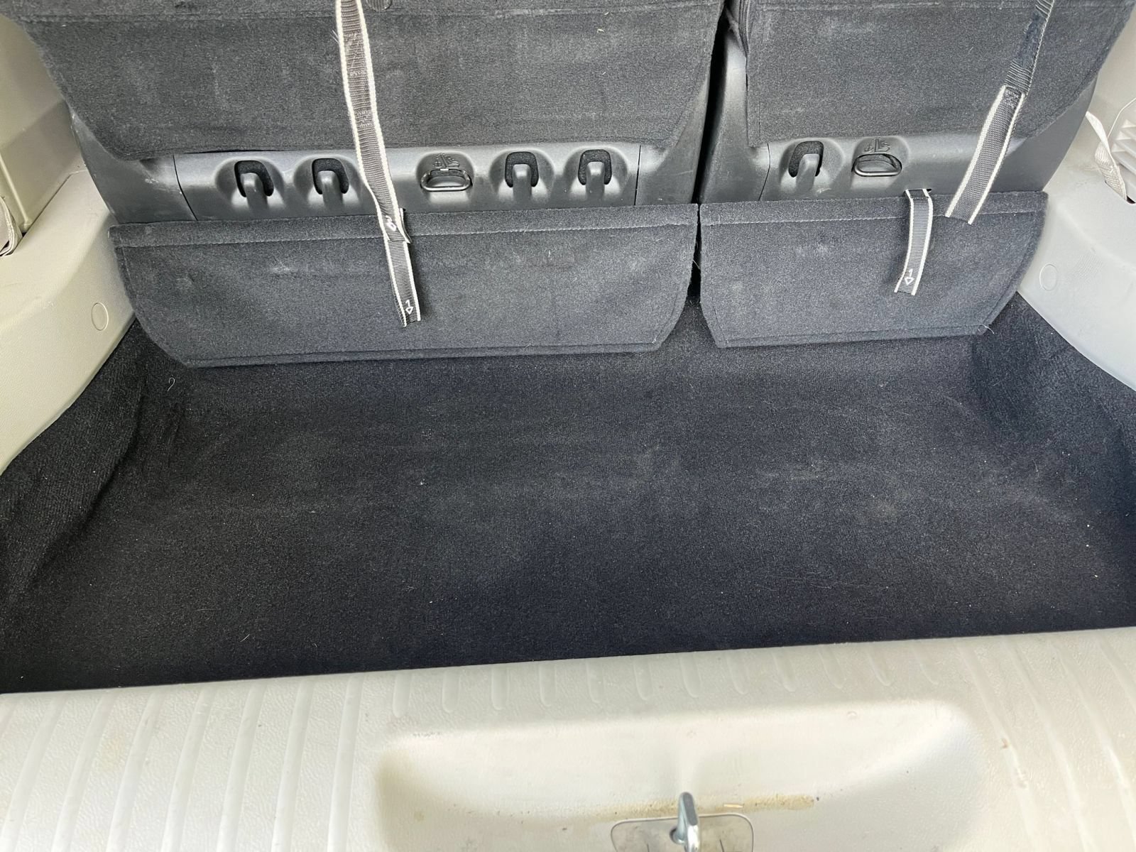 Used 2024 Chrysler Voyager LX FWD image 37