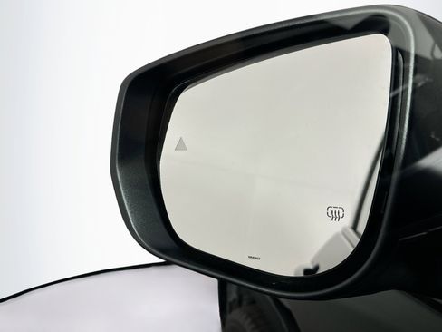 Used 2023 Jeep Grand Cherokee Laredo image 16