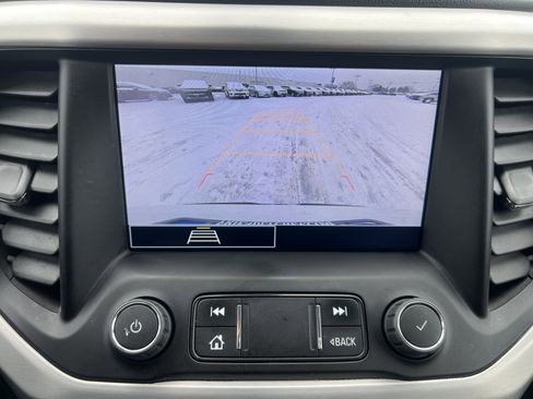 Certified 2023 GMC Acadia SLE image 29