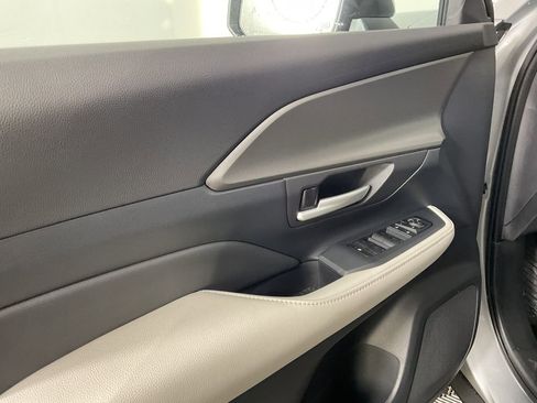 New 2026 Toyota Grand Highlander XLE image 15