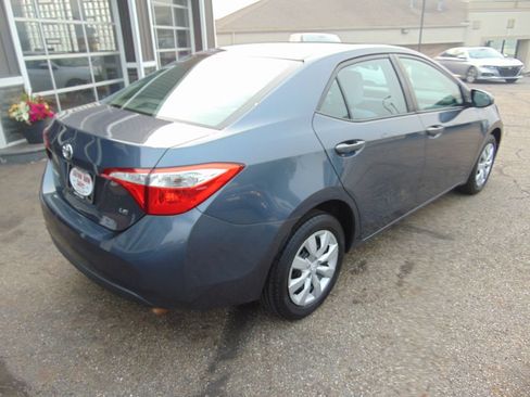 Used 2014 Toyota Corolla LE FWD image 9