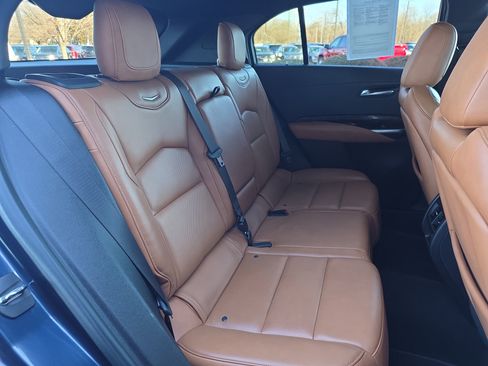 Used 2019 Cadillac XT4 Premium Luxury image 39