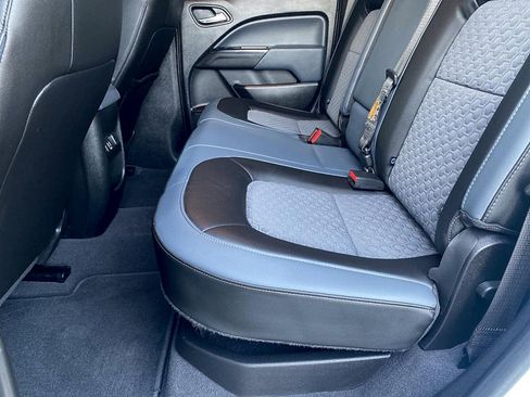 Used 2021 Chevrolet Colorado Z71 RWD image 19