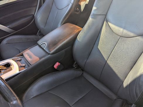 Used 2015 INFINITI Q60 Journey w/ Premium Package image 17