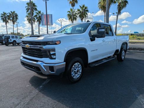 Used 2024 Chevrolet Silverado 2500 LT image 8
