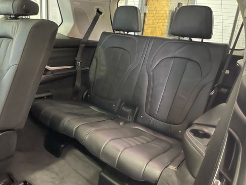 Used 2020 BMW X7 xDrive40i w/ Premium Package AWD/4WD image 36