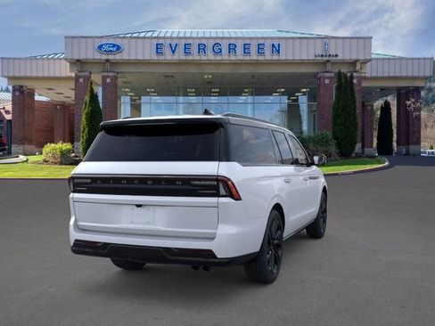 New 2025 Lincoln Navigator L Black Label image 8