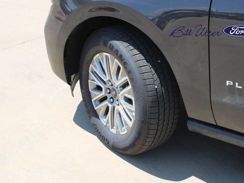 New 2027 Ford Expedition Platinum w/ Driver's Package RWD image 5