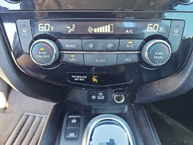 Used 2020 Nissan Rogue SL w/ Premium Package FWD image 29