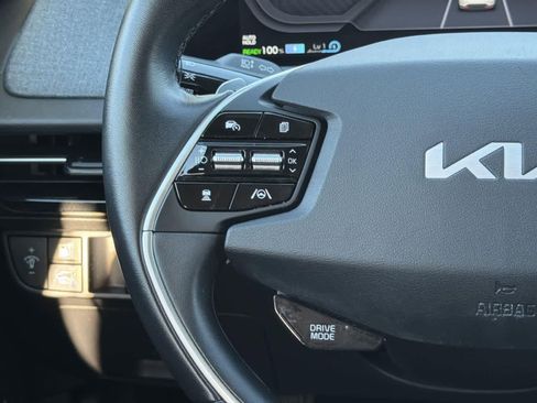Used 2022 Kia EV6 Wind image 12