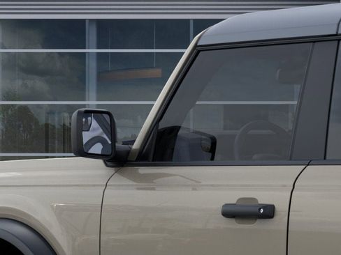 New 2025 Ford Bronco 4-Door image 22