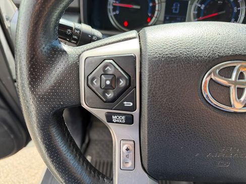 Used 2019 Toyota 4Runner SR5 AWD/4WD image 16