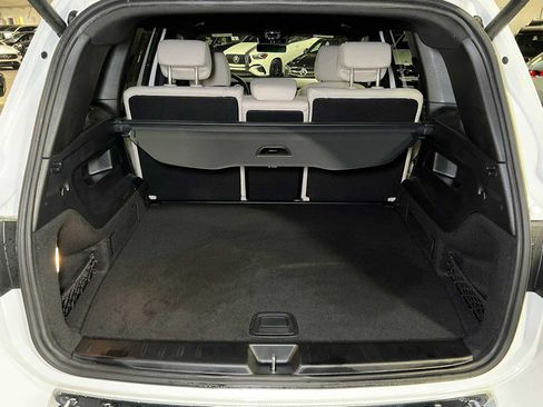 Certified 2025 Mercedes-Benz GLB 250 4MATIC image 17