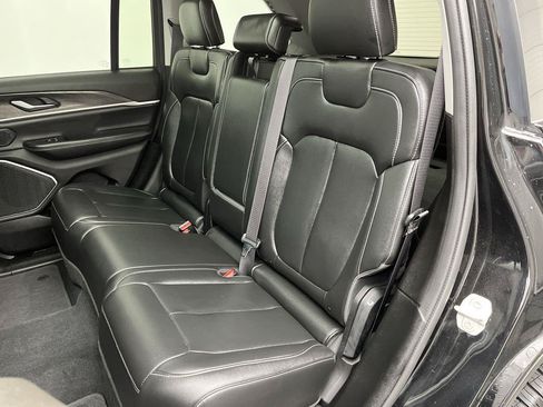 Used 2023 Jeep Grand Cherokee 4WD 4xe image 13