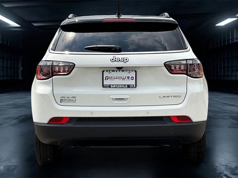 New 2025 Jeep Compass Limited image 4