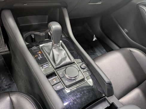 Used 2021 MAZDA MAZDA3 s image 14