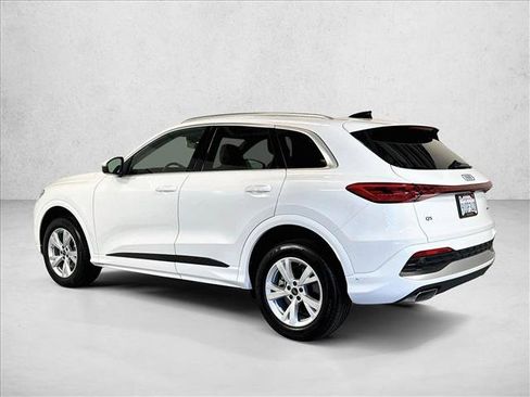 Used 2025 Audi Q5 Premium AWD/4WD image 7