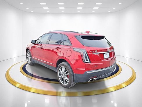 Certified 2025 Cadillac XT5 Sportv w/ LPO, Floor Liner Package AWD/4WD image 7