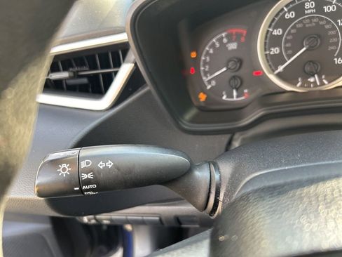 Used 2020 Toyota Corolla LE image 11