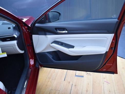 New 2025 Nissan Altima 2.5 SV w/ SV Special Edition Package image 7