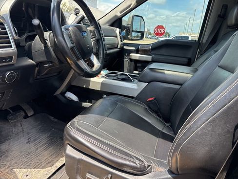 Used 2017 Ford F350 Lariat w/ Lariat Value Package AWD/4WD image 1