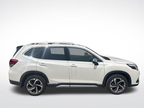 Used 2024 Subaru Forester Touring AWD/4WD image 9