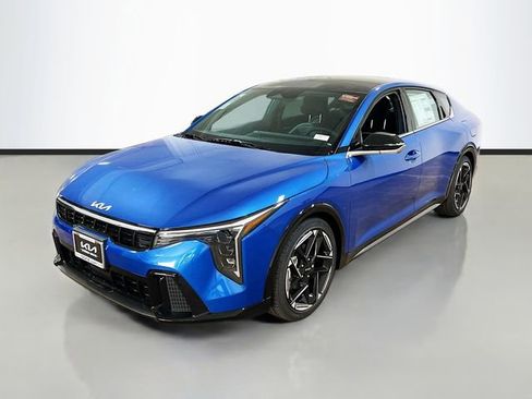 New 2025 Kia K4 GT-Line image 3