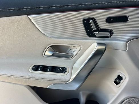 Used 2020 Mercedes-Benz CLA 250 image 11
