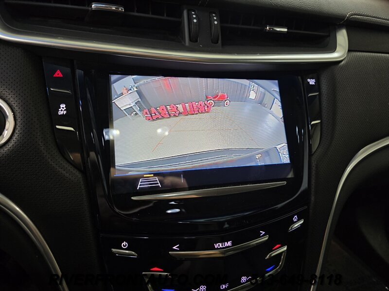 Used 2019 Cadillac XTS FWD image 16