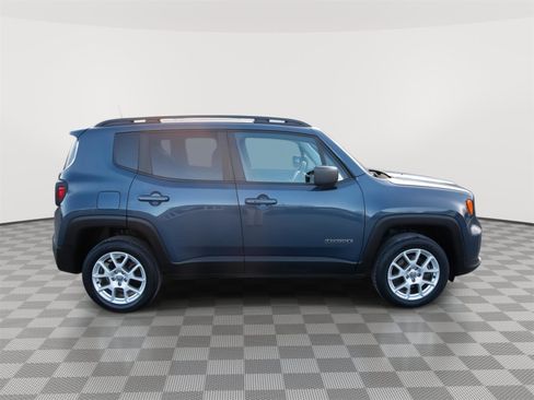Used 2020 Jeep Renegade Sport w/ Sport Appearance Group image 4