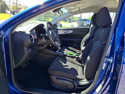 Used 2023 Kia Forte LXS FWD image 13