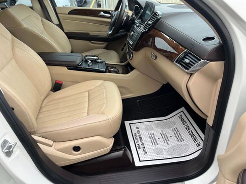 Used 2018 Mercedes-Benz GLS 450 4MATIC w/ Premium Package image 21