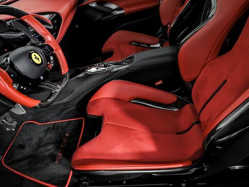 Used 2023 Ferrari SF90 Stradale image 23