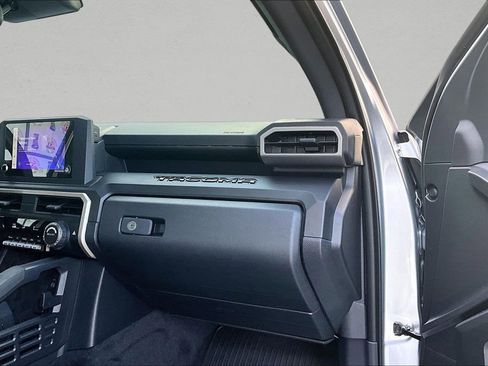 Used 2024 Toyota Tacoma SR image 21