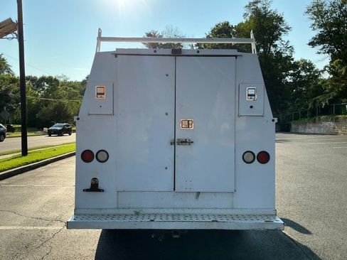 Used 2016 Ford E-350 and Econoline 350 Super Duty w/ Power Windows & Locks Group RWD image 6