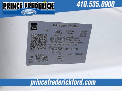 Used 2024 GMC Savana 2500 G25 w/ Driver Convenience Package image 27