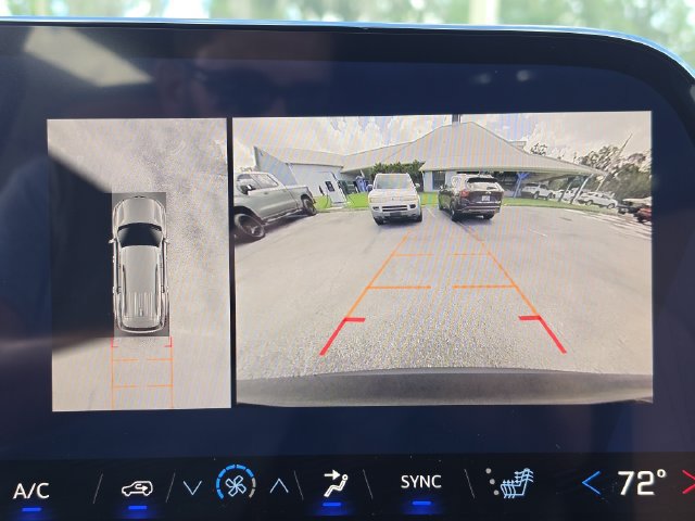 New 2027 Chevrolet Traverse Z71 w/ Enhanced Driving Package AWD/4WD image 29
